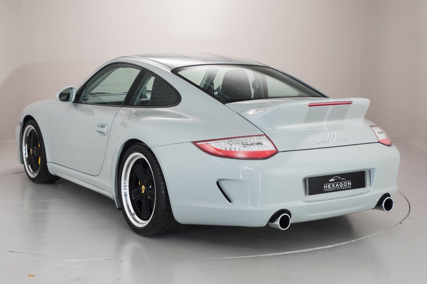 An 80-Mile 2010 Porsche 911 Sport Classic Is Up for Sale | DriveMag Cars