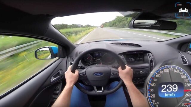Ford-Focus-RS-autobahn-sprint