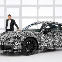 2019-Porsche-911-992-0