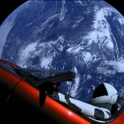 Tesla Roadster in Space 01