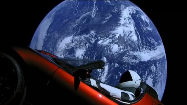 Tesla Roadster in Space 01