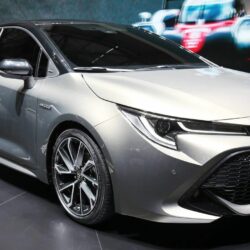 2018-Toyota-Auris-at-Geneva-Motor-Show-0