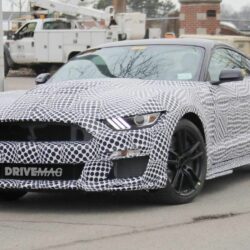 2019-Ford-Mustang-Shelby-GT500-0