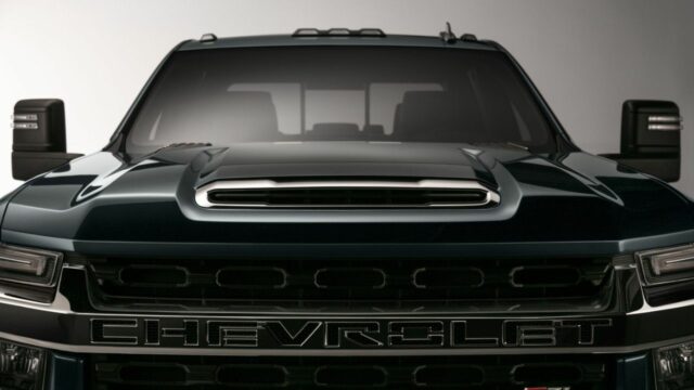 2020-Chevrolet-Silverado-3500HD-001