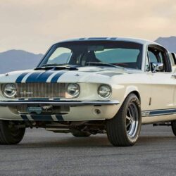 1967-Ford-Shelby-GT500-Super-Snake-continuation-0