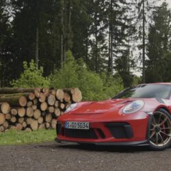 2018-Porsche-911-GT3-RS-1