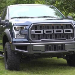 Ford-F-150-modified-to-look-like-a-Raptor-0