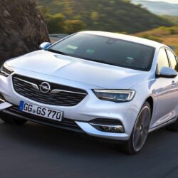 Opel-Insignia-Grand-Sport-0