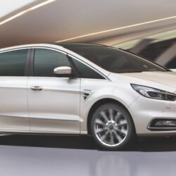 2018 ford s-max
