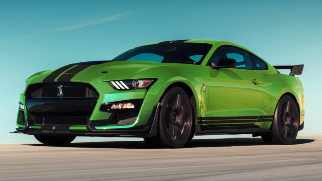 2020-ford-mustang-1